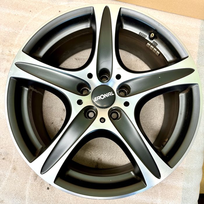 Ronal 18 cali 8,5J alufelgi Renault Nissan Dacia 5x114,3 ET38