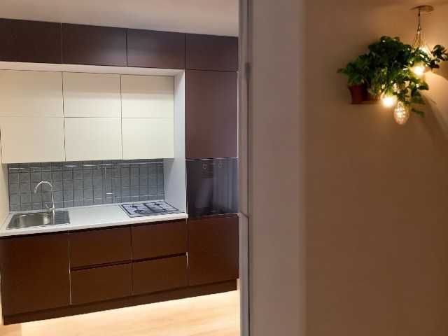 Кухня виставковий взірець 2400мм МДФ фарбований, фурнітура Blume