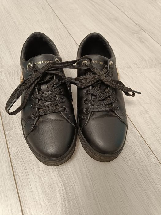 Sprzedam buty damskie Tommy Hilfiger