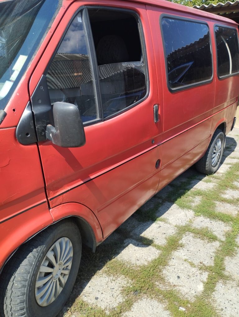 Ford transit в хорошем состоянии