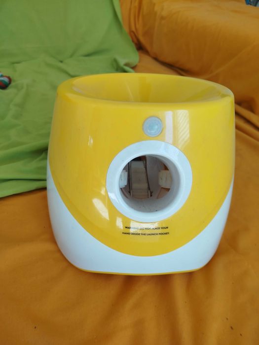 Lançador de bolas para cães