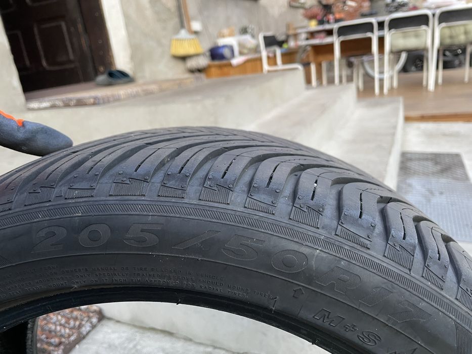 Opony zimowe 205/50R17
