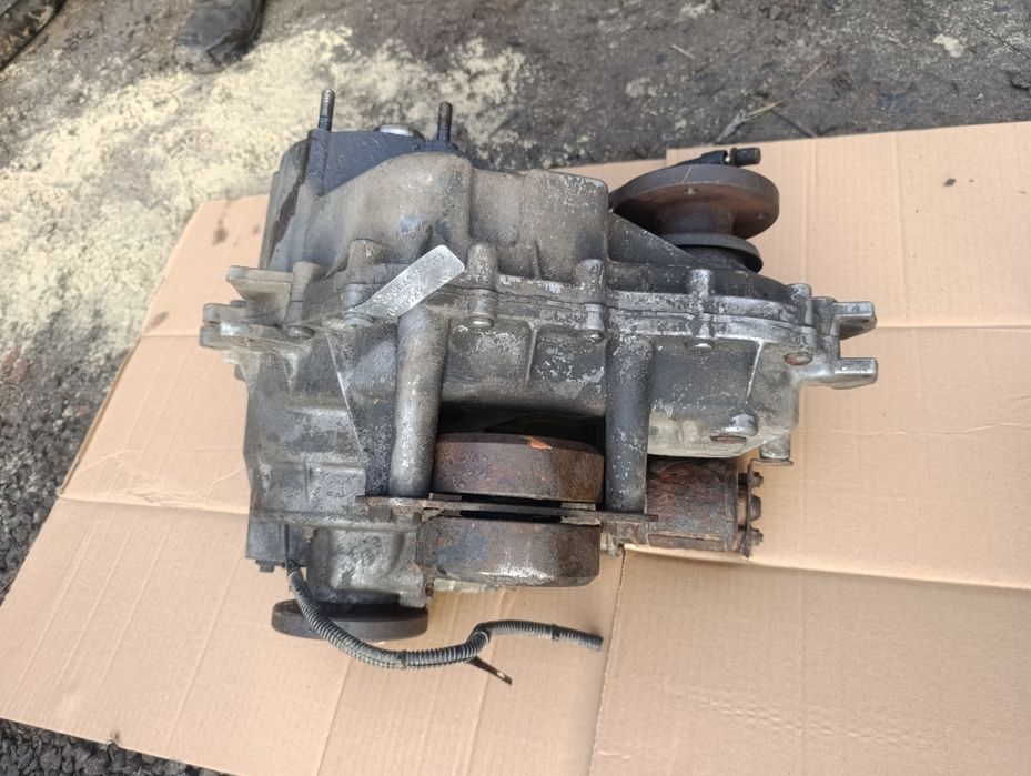 Роздатка КПП Kia Sorento BL Соренто 2002-05 3.5 безнин