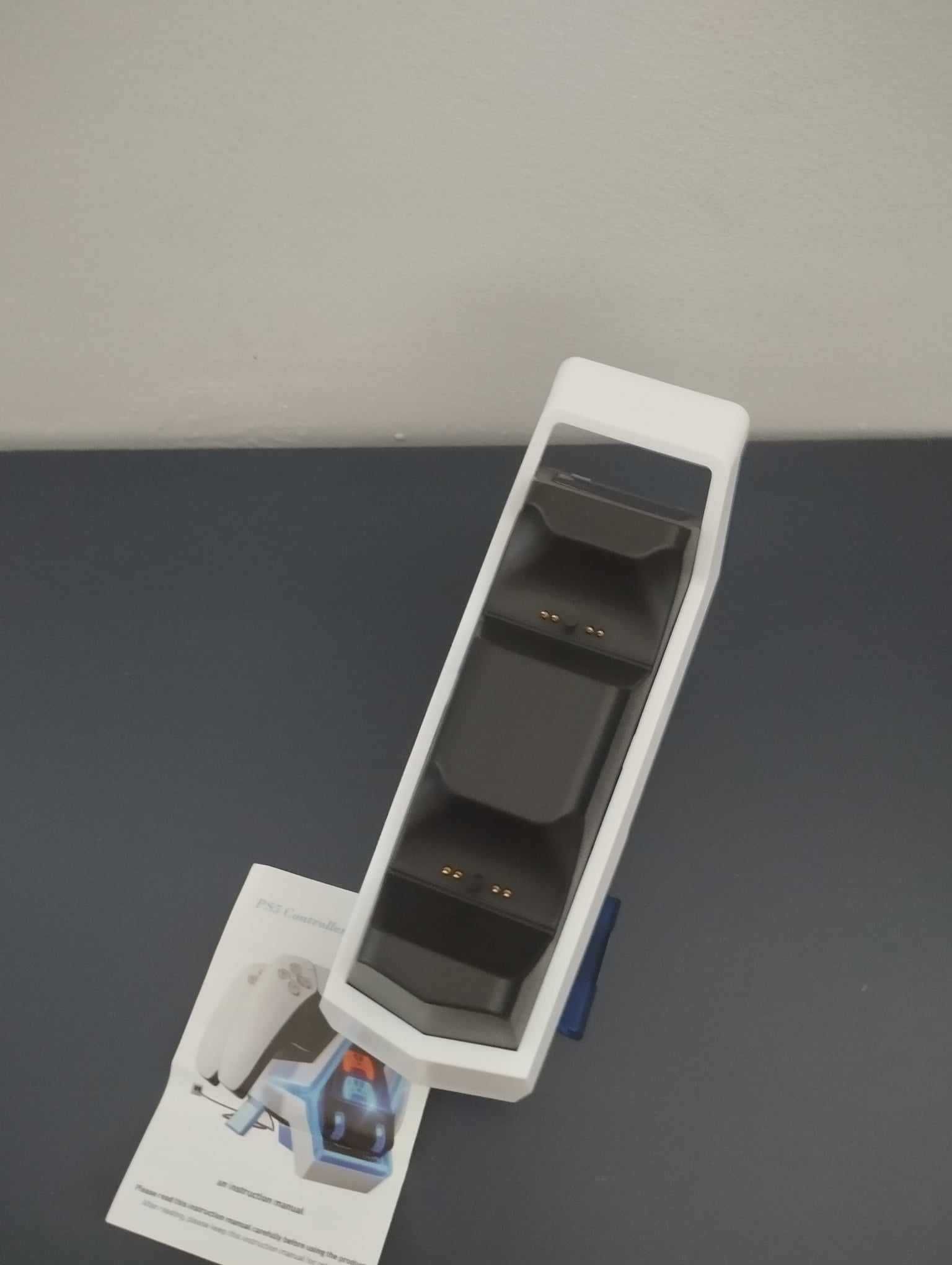 Stacja Dokująca Ładowarka Kontrolerów Szybka PS5 USB C 5V/3A Fenolical
