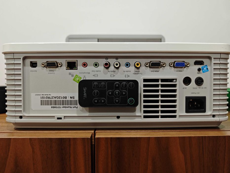 Projetor Smart UF70w DLP Ultra Short Throw