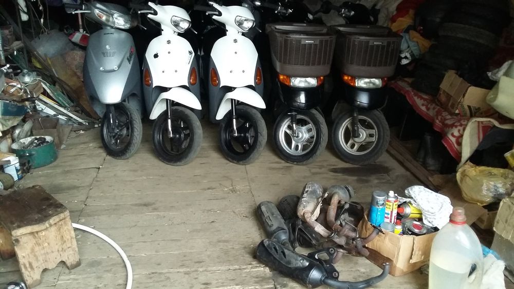 Продаж японских  скутерів