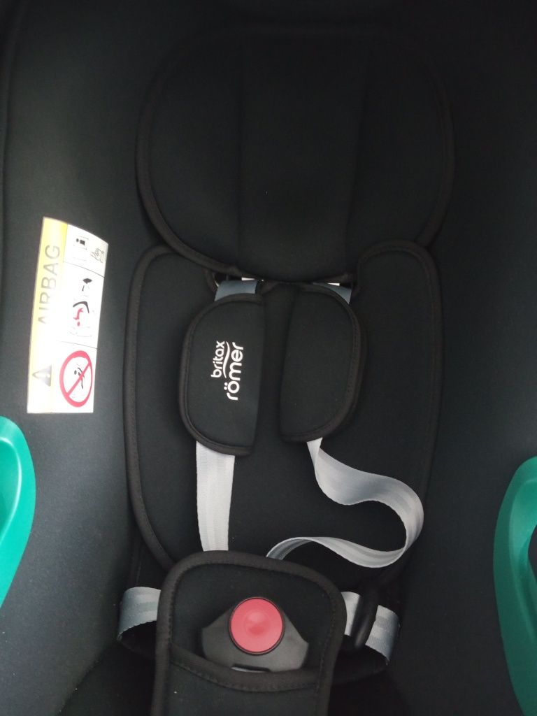 Britax Baby-Safe 3i-Size z bazą ISOFIX