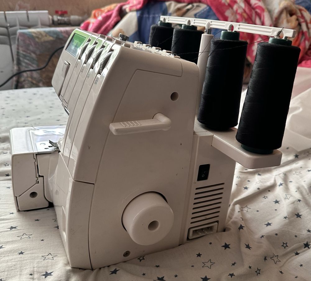 Швейна машина overlock Brother 929D lock, оверлок, бразер 929д
