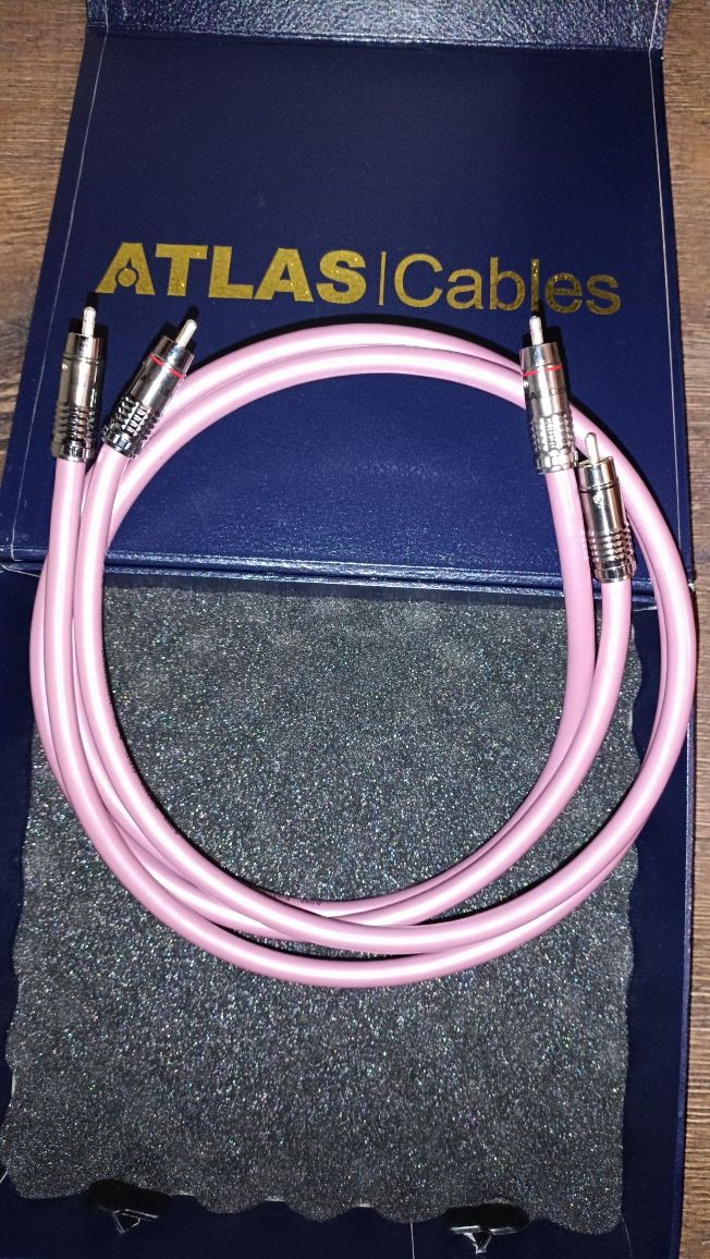 Самий верхній міжблочник Atlas cables Elektra AllCu, Rca, OCC