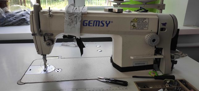 Продам універсальну промислову швейну машину б/у Gemsy