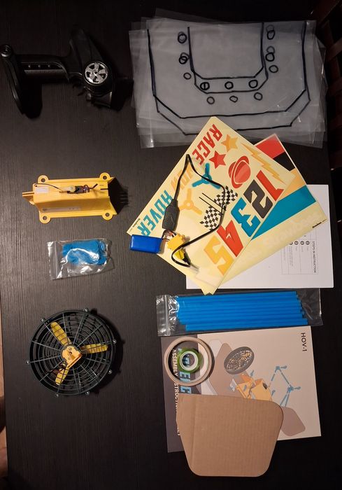 Zabawka sterowany poduszkowiec