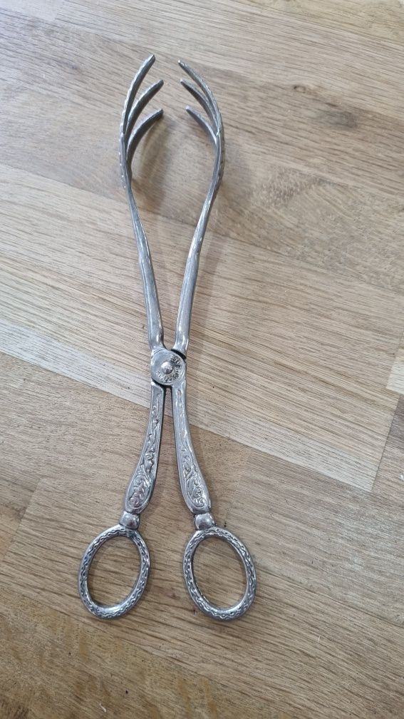 Pinça para saladas