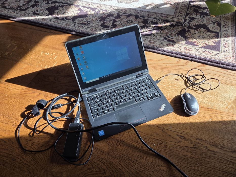 Laptopa Lenovo thinkpad e11