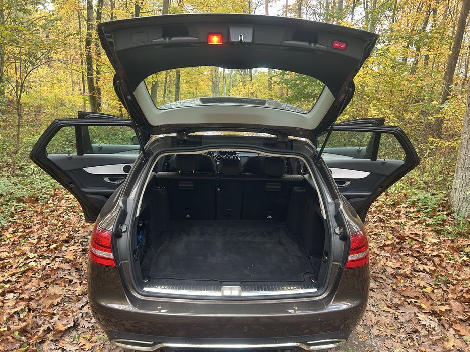 Mercedes Benz C 180 9G-Tronic