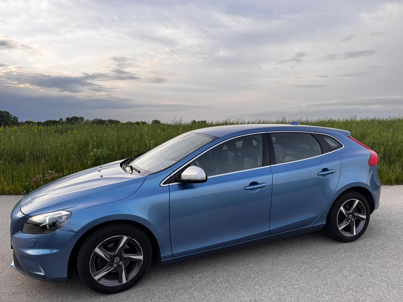 Volvo v40 R-Design 2015r
