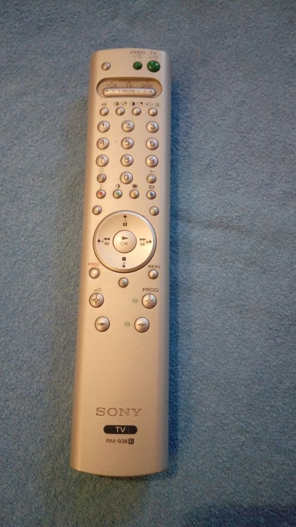 Pilot sony TV VCR DVD