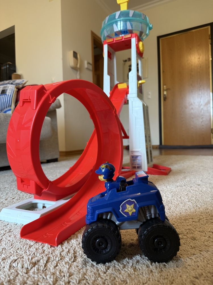 Torre Monster Truck Partulha Pata com loop