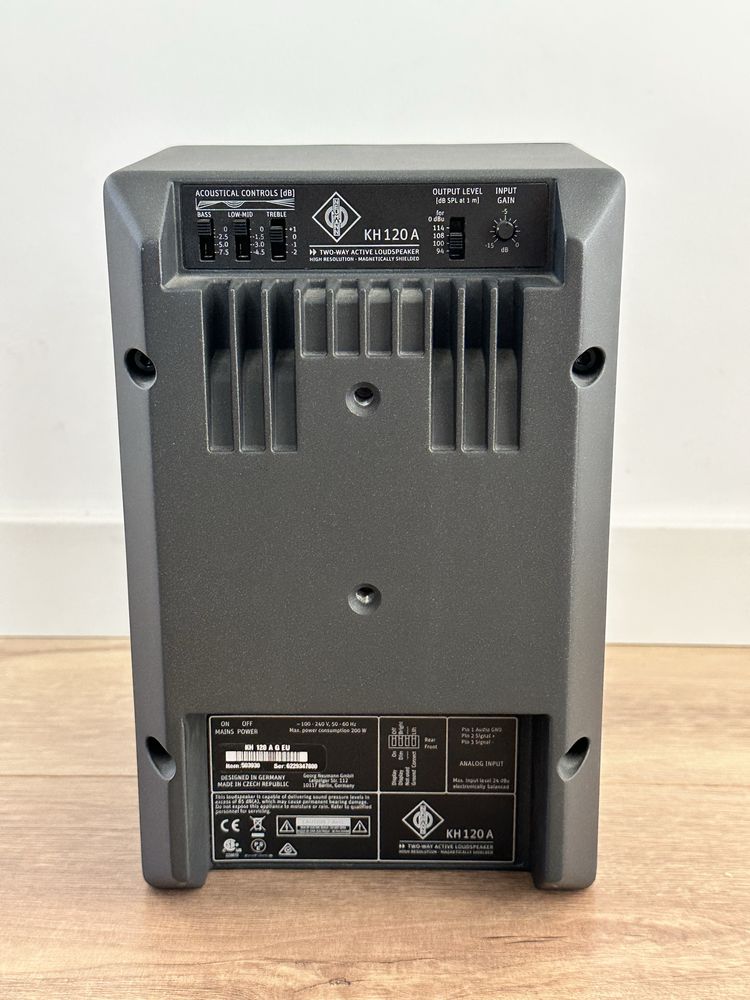 Monitores estudio Neumann kh 120A