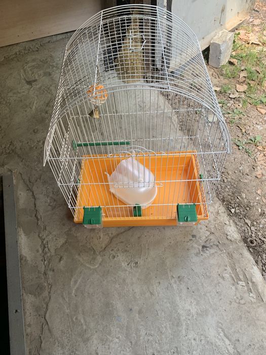 Продам клітку для папуги
