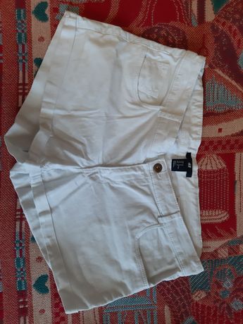 Белые шорты для девушки фирма H&M