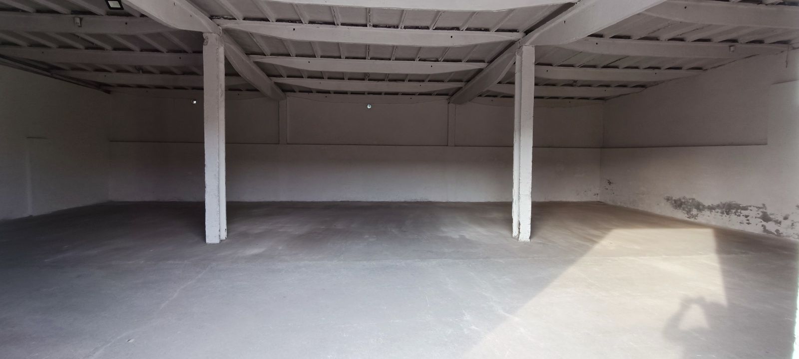 Wynajmę magazyn/hale/lokal 210m2