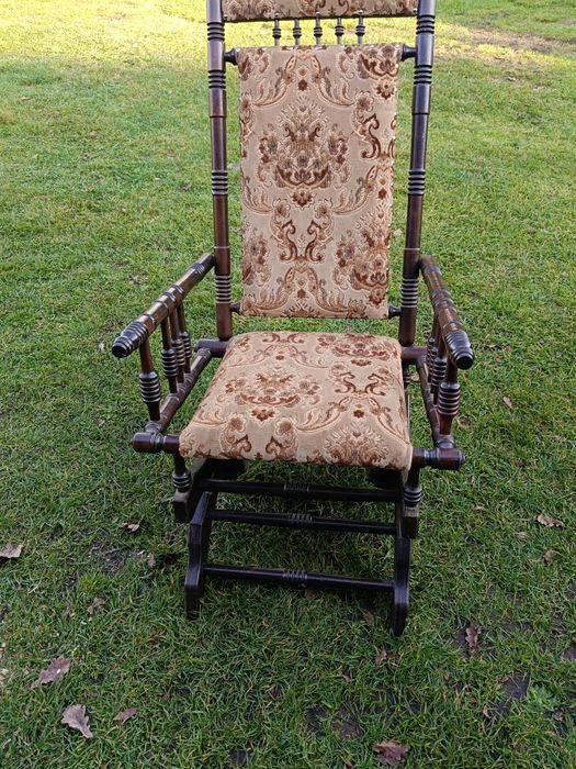 Fotel bujany eklektyczny