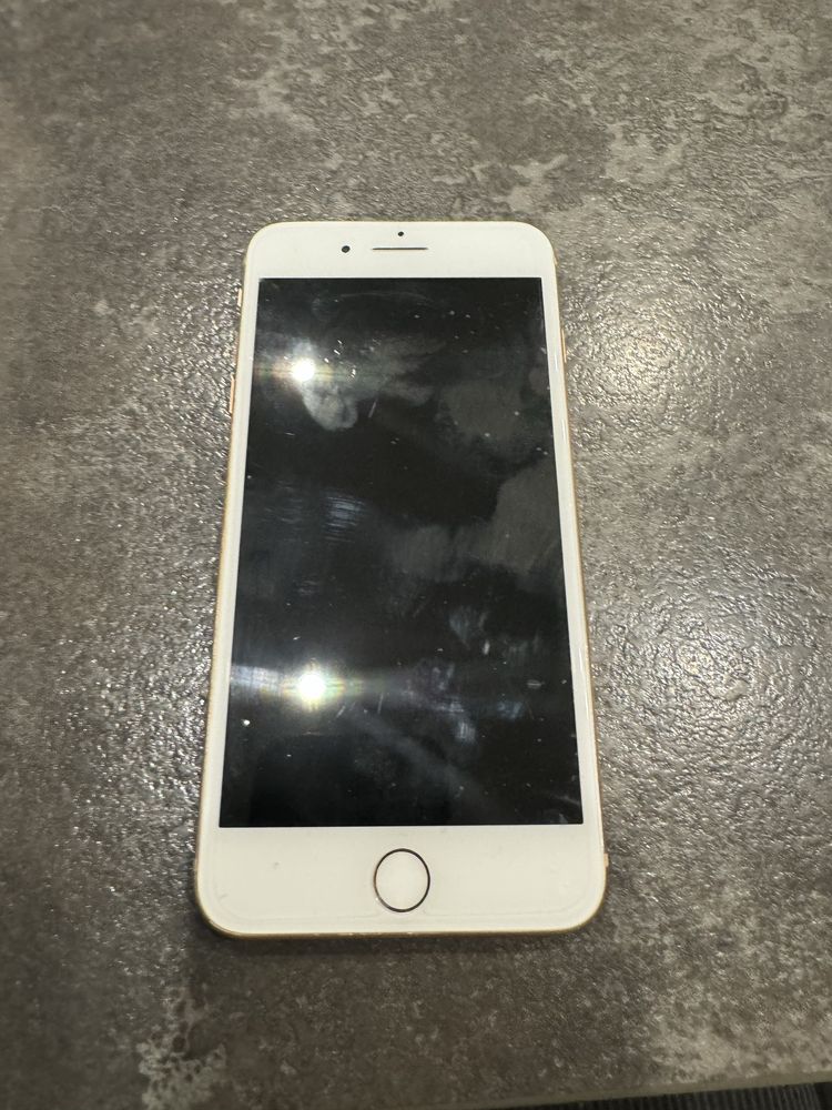 Iphon 8 plus 256 GB Gold