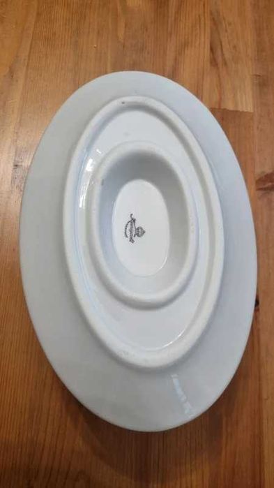 Historyczna Sosjerka z manufaktury Konigszelt