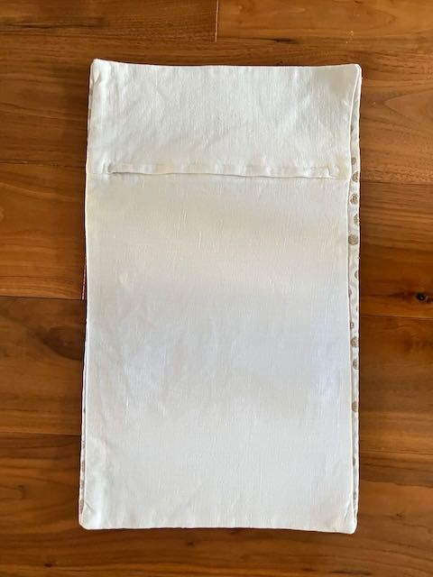 elegancka poszewka na poduszkę ze złotą nitką Zara Home