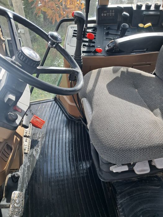 Трактор John deere 6600