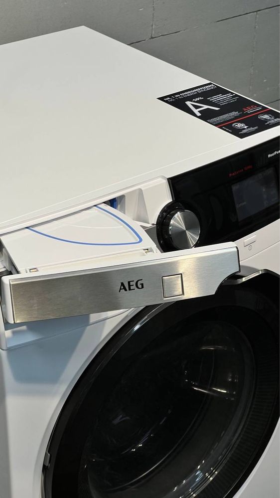 Прально-сушильна машина AEG AEG L9WEH166A 10кг, тепловий насос!