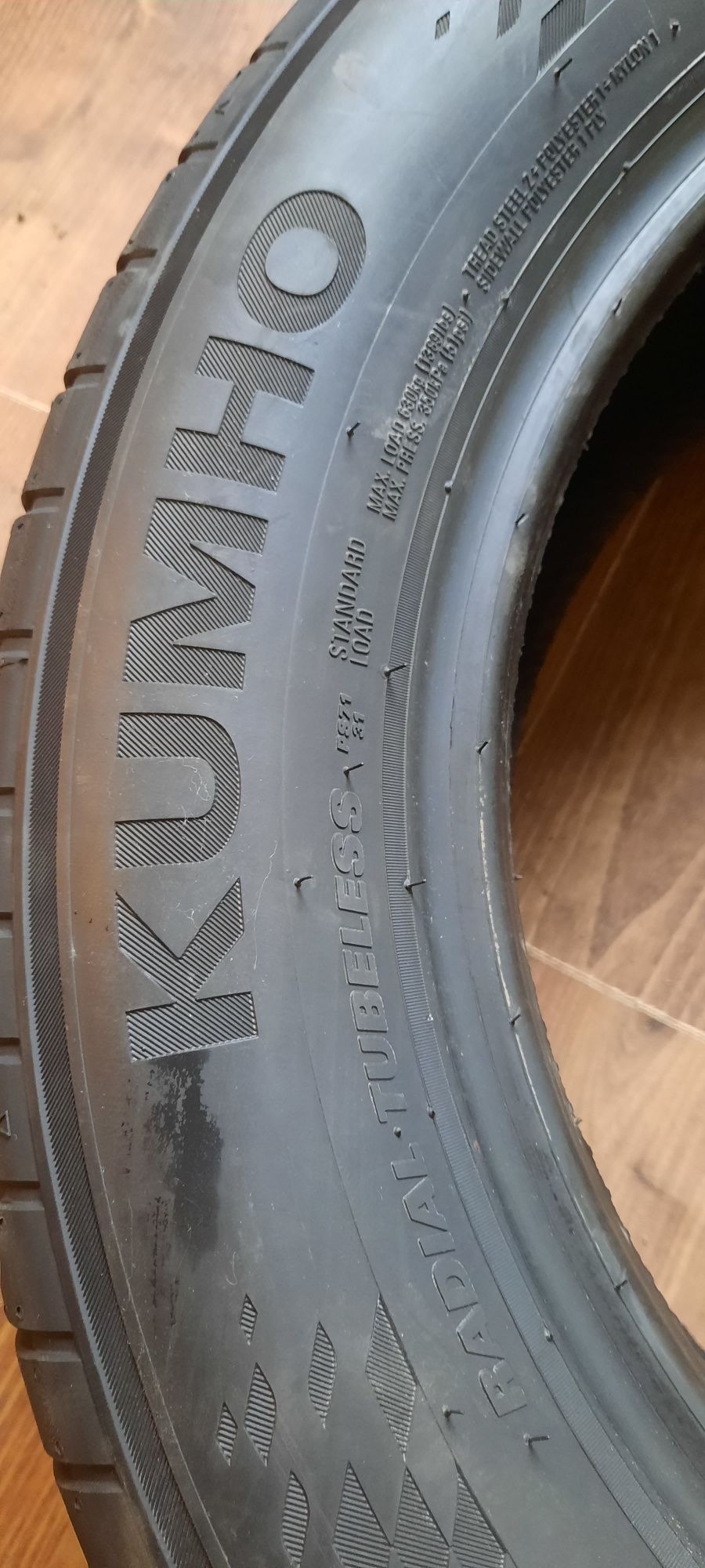 Opona pojedyncza letnia NOWA  KUMHO ECSTA 205/60R16 V