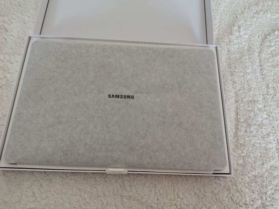 Nowy Samsung Galaxy TAB S9FE 5G 128gb komplet