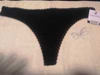 Calvin Klein. Stringi damskie rozmiar L