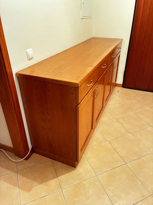 Móvel Aparador / Sapateira em castanho