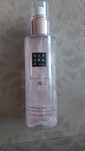 Rozświetlająca mgiełka do ciała Ritual of Sakura 150 ml