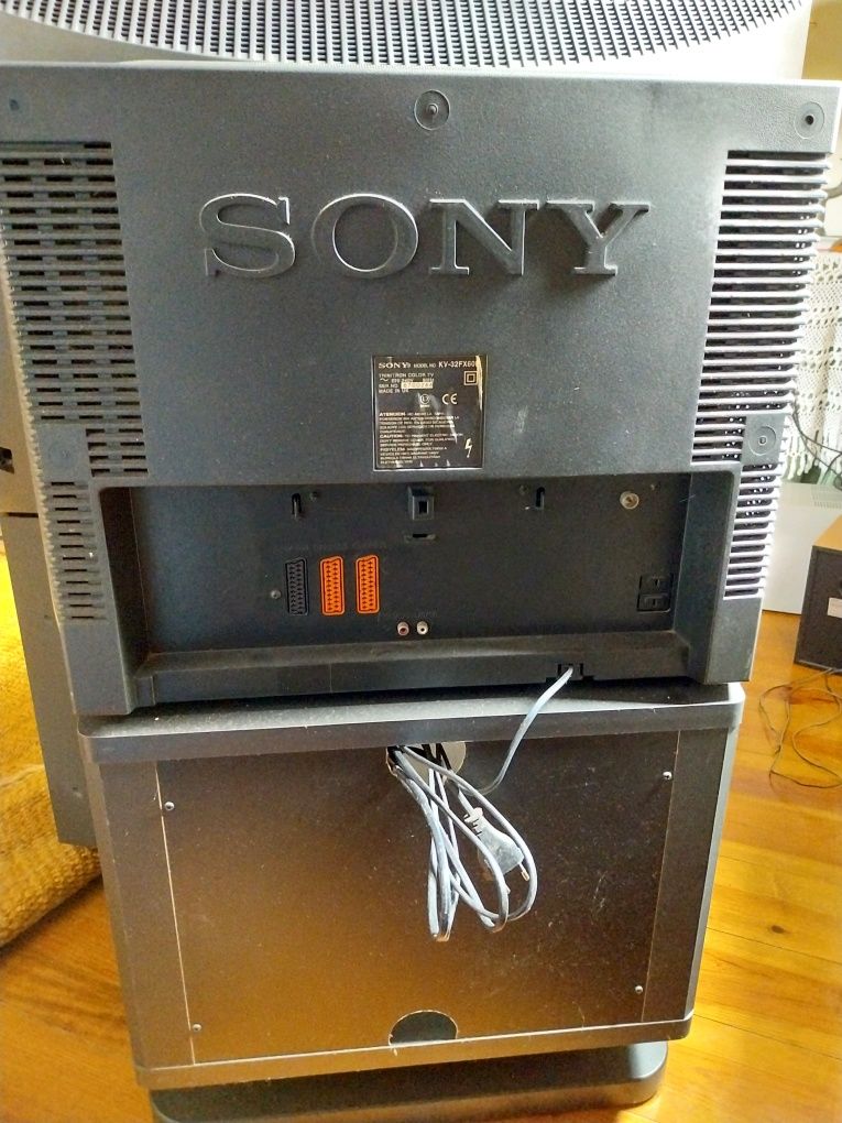 TV Sony KV 32 FX 60E 82cm