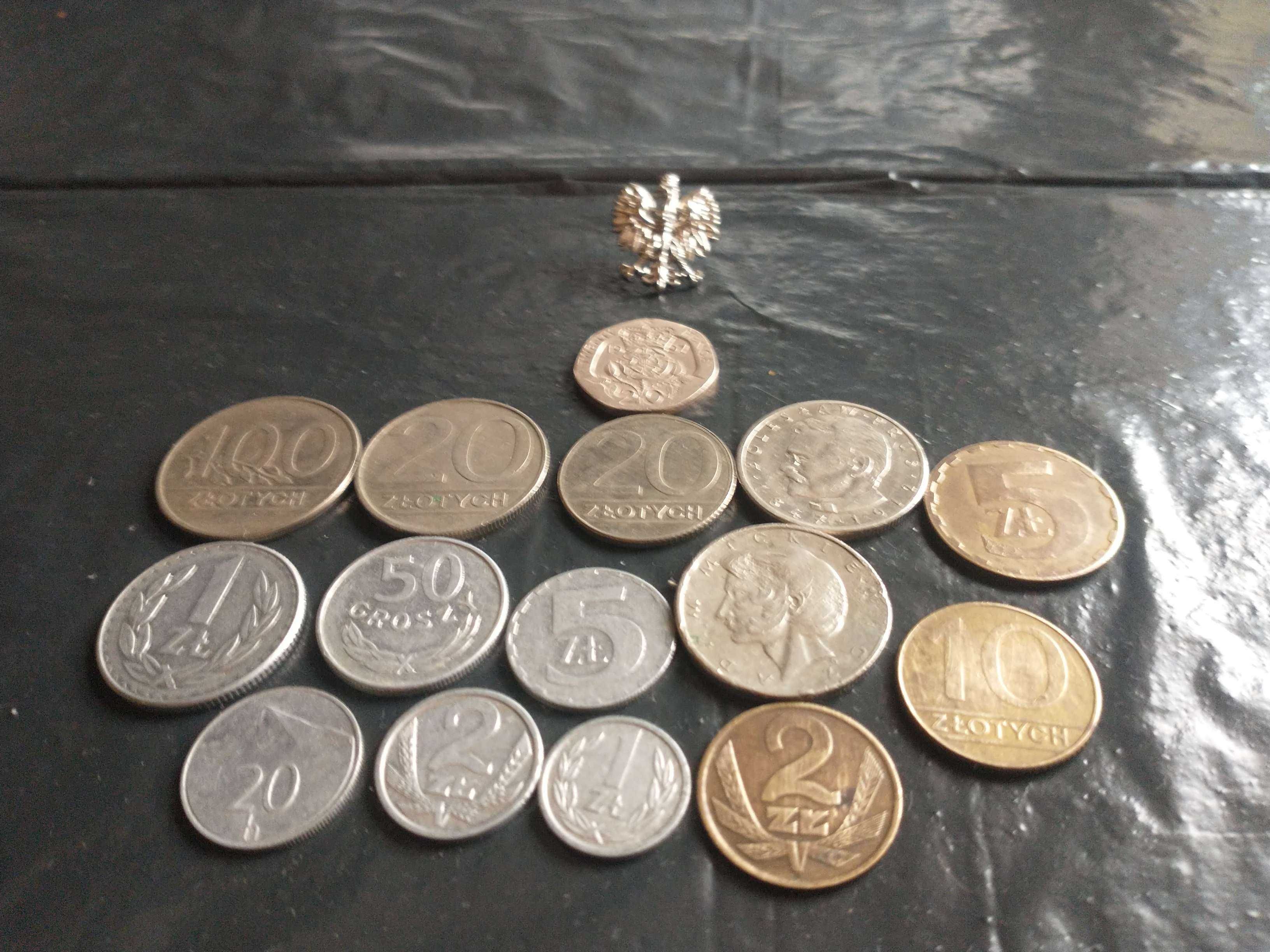 Oto moja kolekcja monet wraz z królową Elżbietą II na sprzedaż.