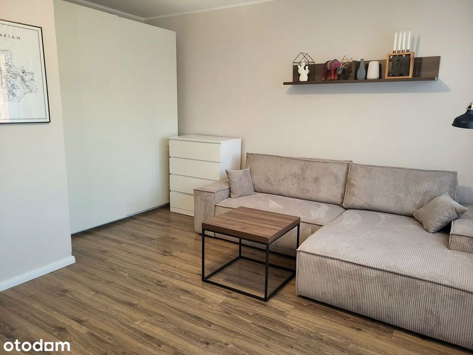 Komfortowa kawalerka z klimatyzacją w świetnym punkcie komunikacyjnym