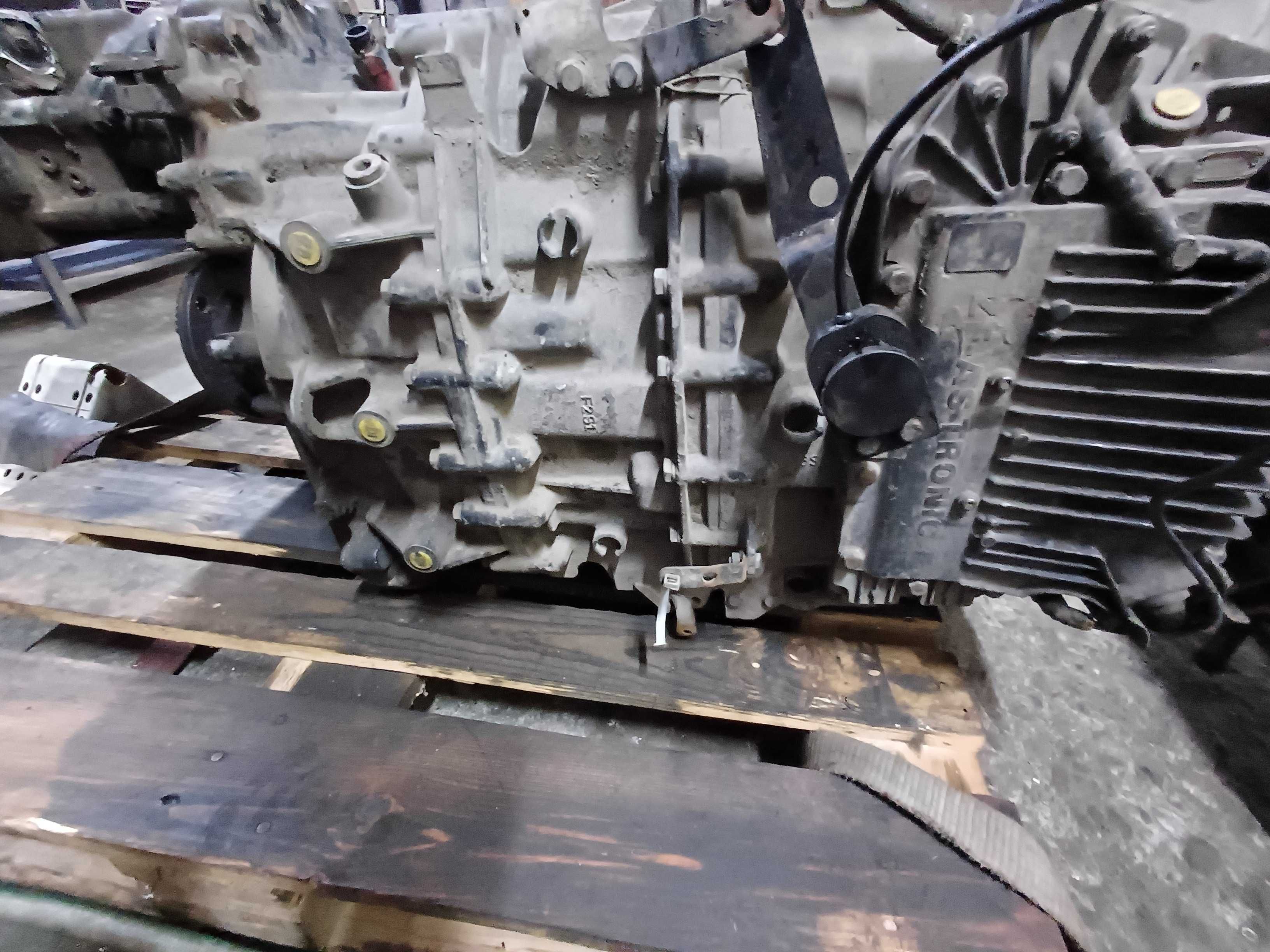 Skrzynie biegów ZF automat, manualna z intarder, lewarek z przewodami