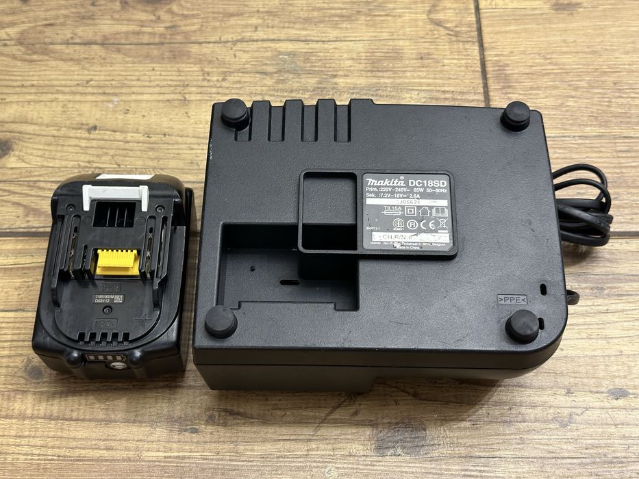 [Zestaw Makita] bateria akumulator 3AH 18V | ładowarka DC18SD