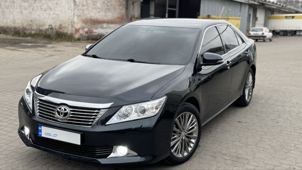 Продаж Toyota Camry 50