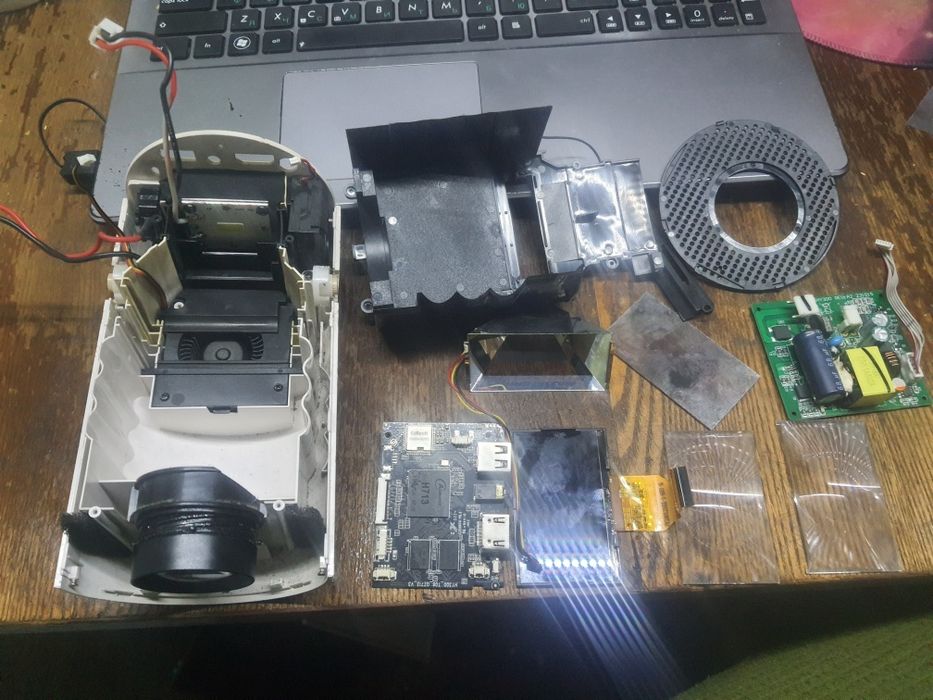 Проектор h300 на запчасти