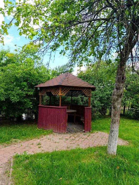 Дачний будинок -затишок і спокій !