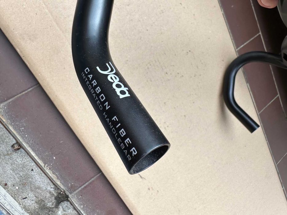 Nowa kierownica DEDA Elementi Alanera Carbon 398g