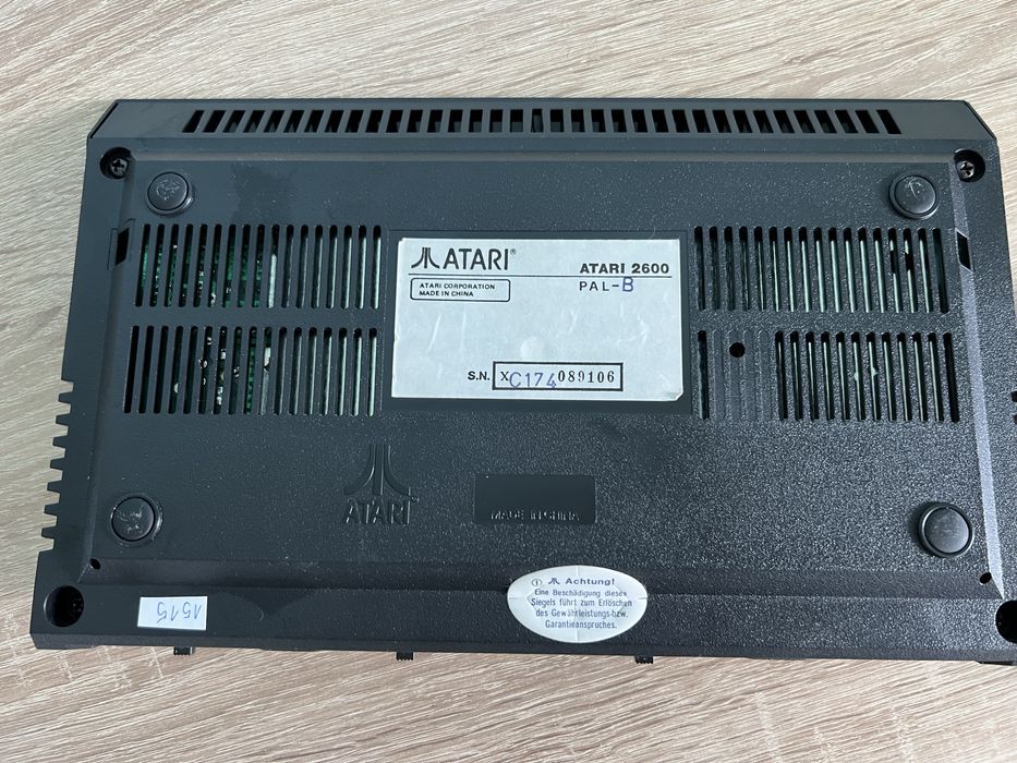 #1515 Atari 2600 konsola kontroler pad cartridge 2 pak special