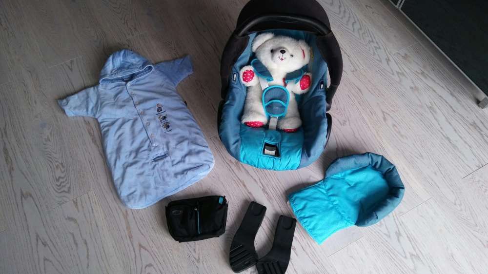 Fotelik nosidełko MAXI COSI/Zestaw