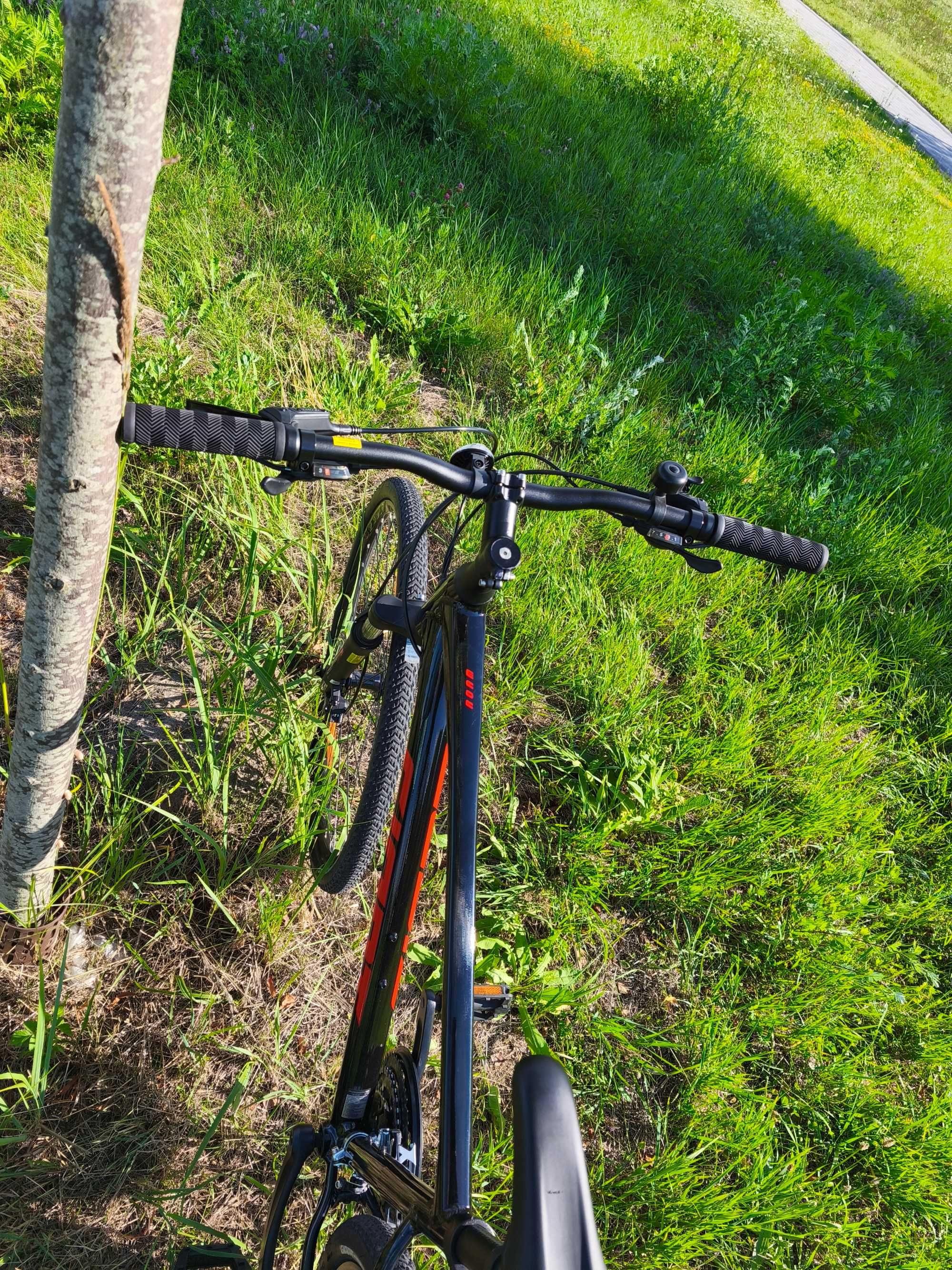 Giant roam3 rama L koła 28
