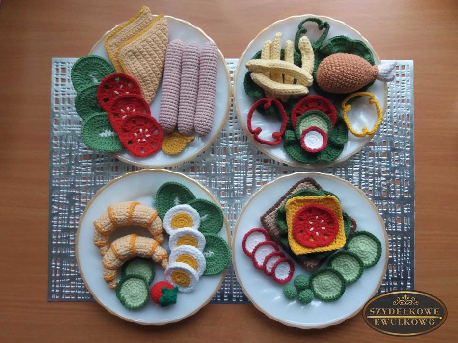 Duży zestaw śniadaniowy wykonany na szydełku do zabawy