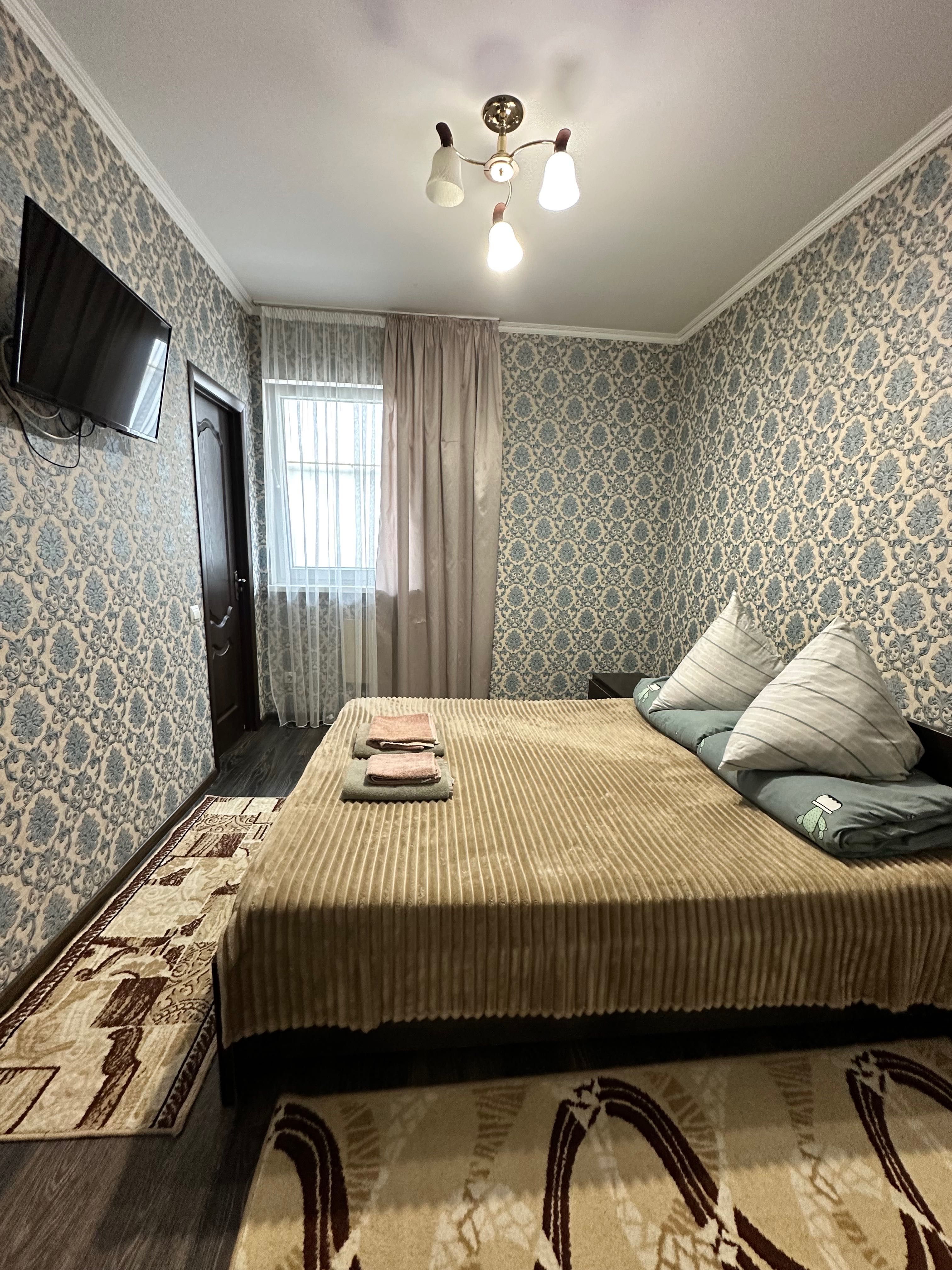 Кімнати в будинку 2-хв біля термальних комплексів по  вул. Корятовича